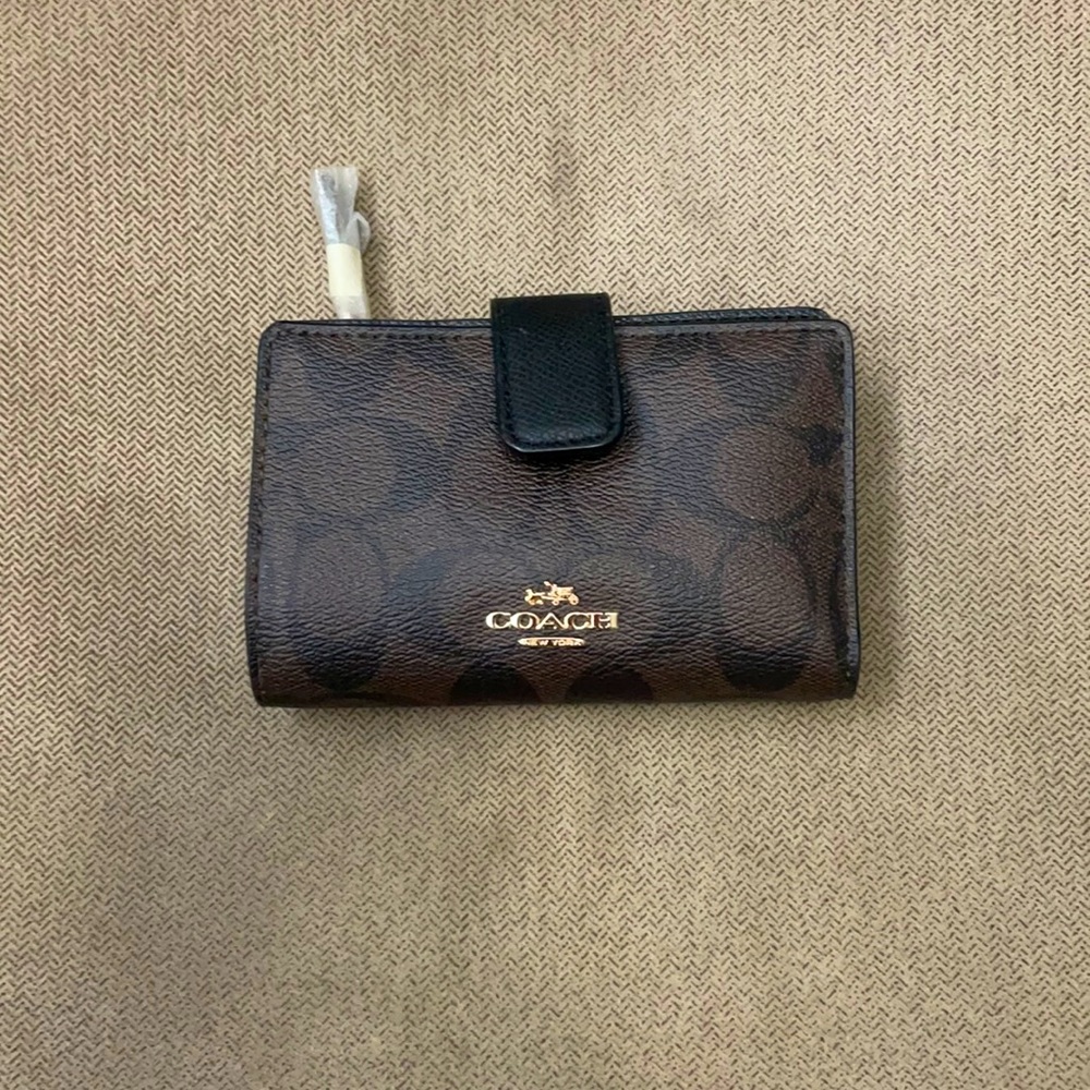 Coach Medium Brown/Black Wallet F54023